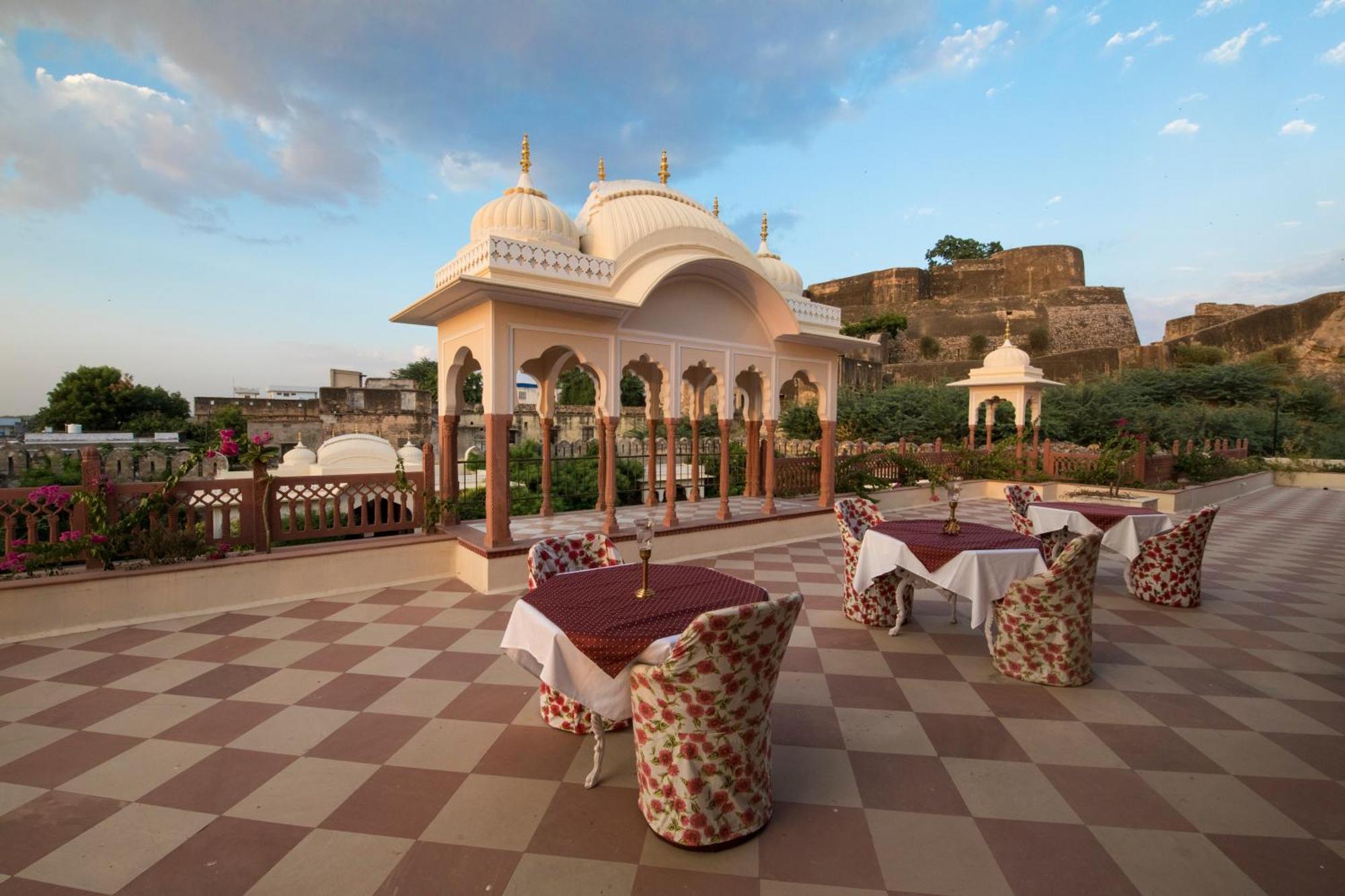 Shahpura Haveli Hotel Buitenkant foto